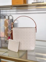 LV Low Key All In BB包包 沙丘色 單肩包M15130 實拍 細節 正面