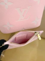 LV Low Key All In BB包包 雙粉色 單肩包M14356 實拍 口袋