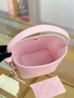 LV Low Key All In BB包包 雙粉色 單肩包M14356 實拍 容量