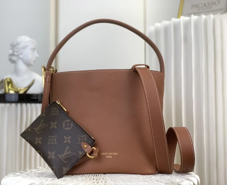 Click to view full screen LV Low Key All In BB 棕色M14416