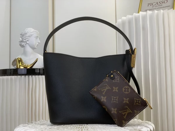 LV Low Key All In BB 黑色 M25543 實拍照片