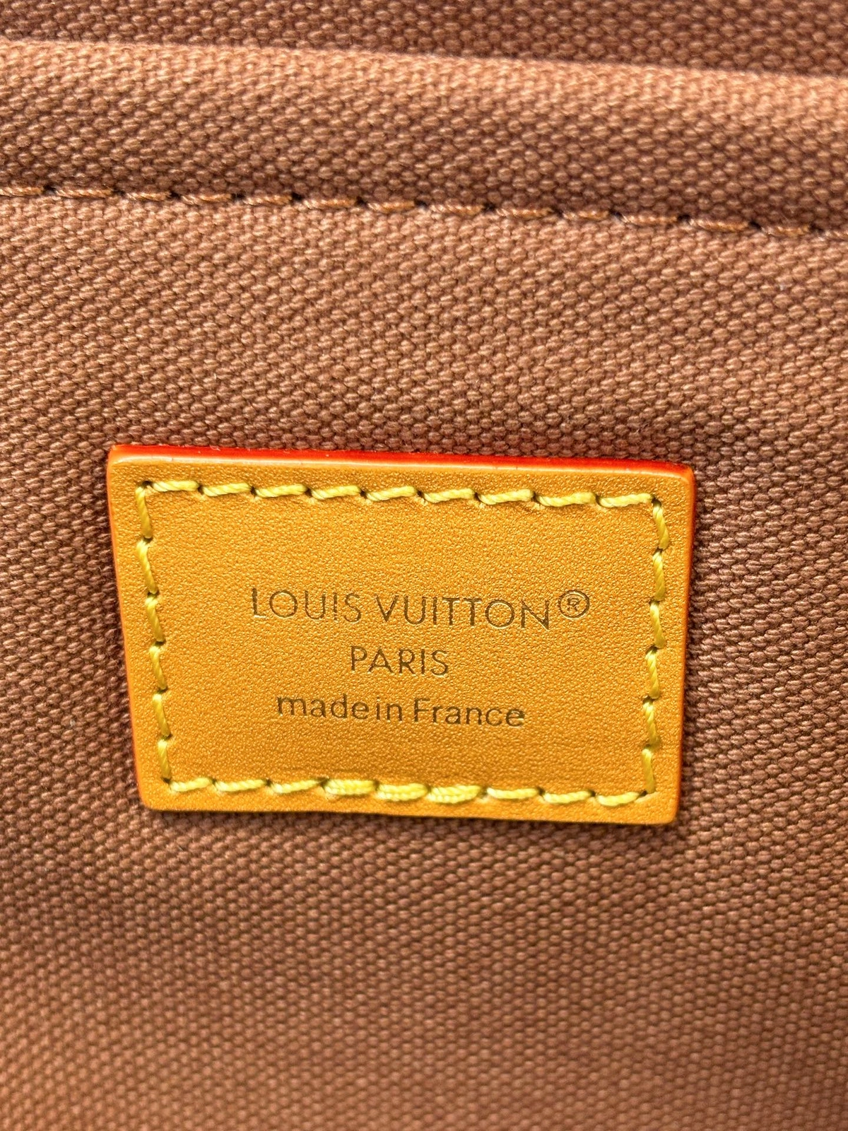 a貨包包 LV 老花色 單肩 斜背 郵差包 M14723 實拍細節LOGO
