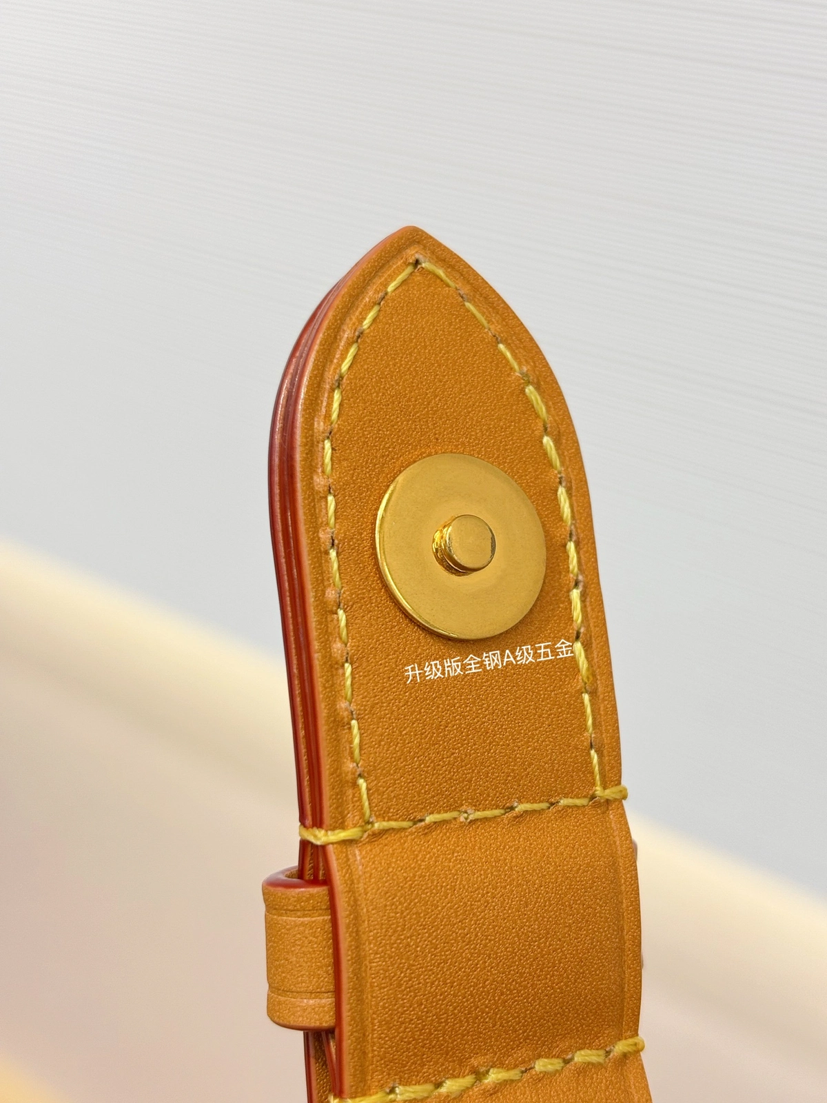 a貨包包 LV 老花色 單肩 斜背 郵差包 M14723 實拍細節全鋼五金扣子