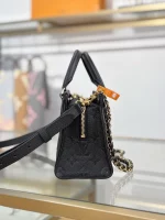 頂級a貨 LV OnTheGo 黑色壓花 單肩手提 托特包 M23640 實拍照片側面