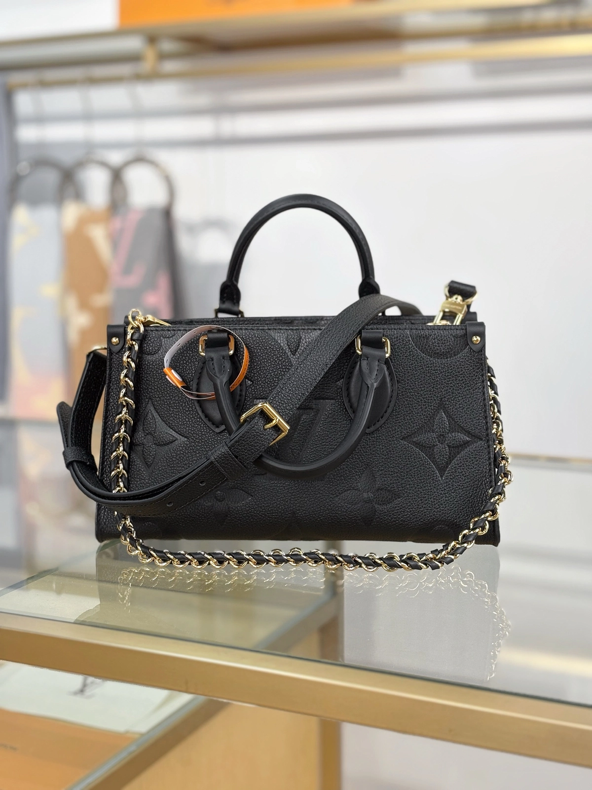 頂級a貨 LV OnTheGo 黑色壓花 單肩手提 托特包 M23640 實拍照片正面