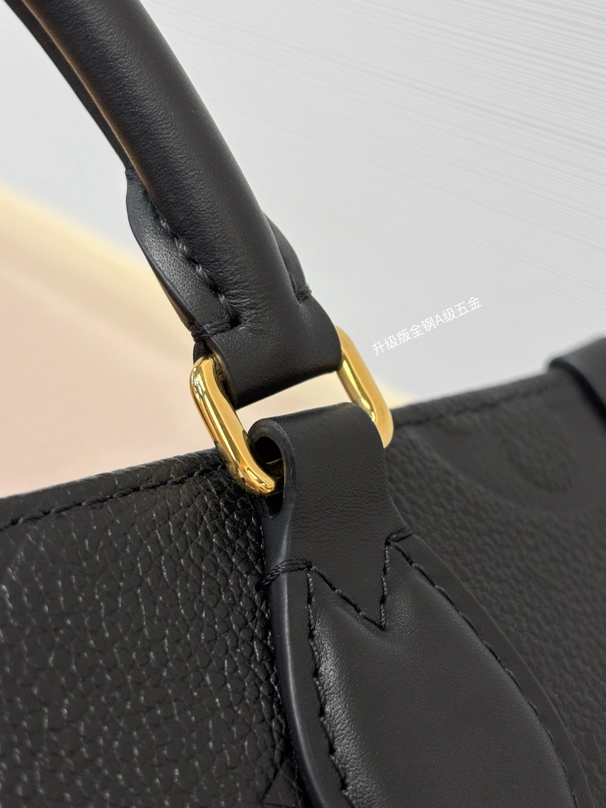 頂級a貨 LV OnTheGo 黑色壓花 單肩手提 托特包 M23640 實拍細節全鋼五金扣子