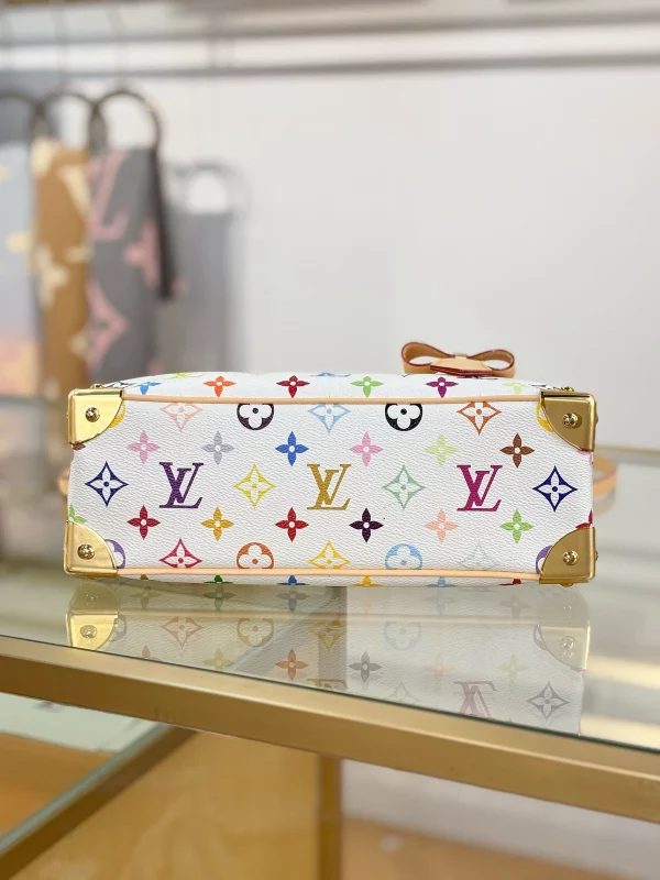 頂級a貨 LV 村上隆 Handbag East West 白三彩 單肩手提 托特包 M13084 實拍照片底部