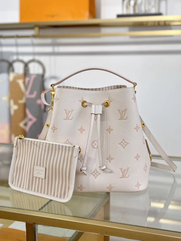 頂級原單 LV Neonoe 奶杏色 提花 單肩斜挎 水桶包 M14401 實拍照片正面