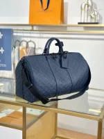 頂級複刻 LV Keepall Bandoulière 50 深藍色 斜背手提 旅行包 M14840 實拍照片側面