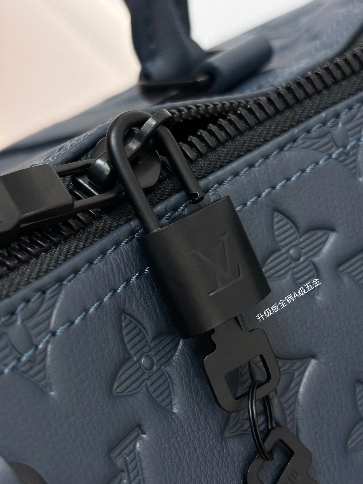 頂級複刻 LV Keepall Bandoulière 50 深藍色 斜背手提 旅行包 M14840 實拍細節全鋼五金鎖頭
