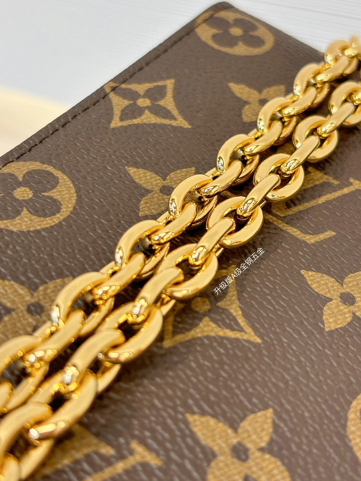 頂級高仿 LV Phone Pouch Métis 老花 鏈條 手機包M13572 實拍細節全鋼五金鏈條