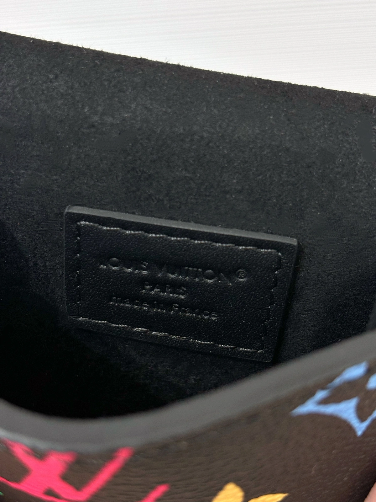 頂級高仿 LVxTM Phone Pouch Métis 黑彩色 鏈條 手機包M14098 實拍細節鋼印LOGO
