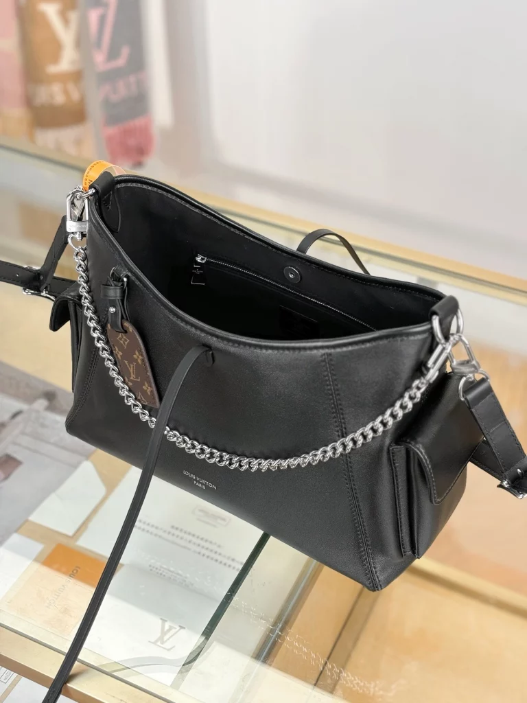 Click to view full screen 高仿包包LV CarryAll 黑色M24861 實拍照片 容量