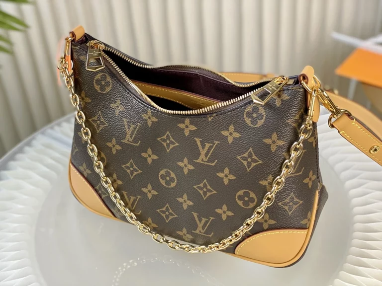 高仿包包 LV Boulogne PM 老花 鏈條單肩 牛角包 M45832 實拍照片側面