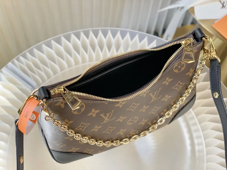 高仿包包 LV Boulogne PM 老花 鏈條單肩 牛角包 M45831 實拍照片容量