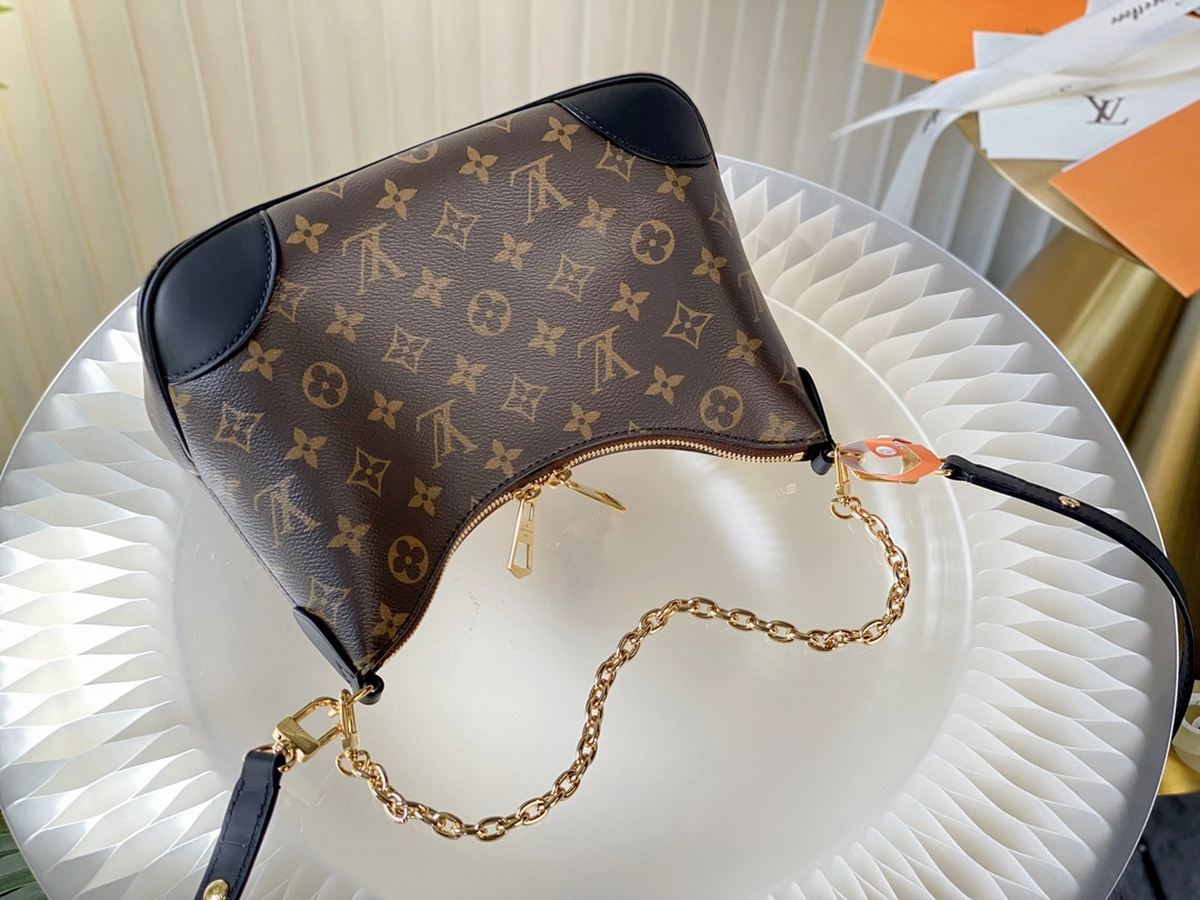 高仿包包 LV Boulogne PM 老花 鏈條單肩 牛角包 M45831 實拍照片側面