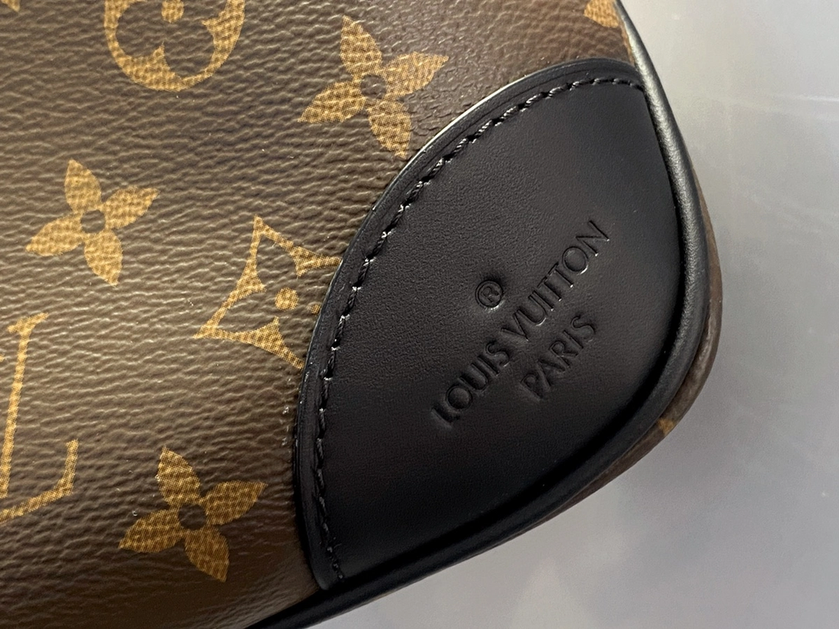 高仿包包 LV Boulogne PM 老花 鏈條單肩 牛角包 M45831 實拍細節牛角燙金LOGO