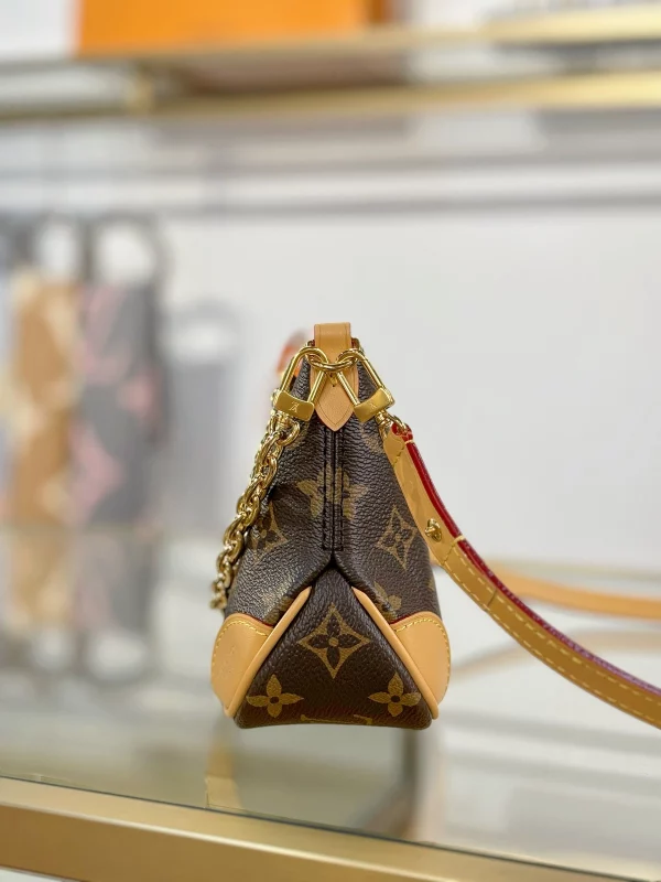 高仿包包 LV Boulogne 老花 鏈條單肩 小牛角包 M25519 實拍照片側面