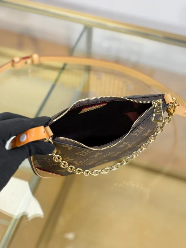 高仿包包 LV Boulogne 老花 鏈條單肩 小牛角包 M25519 實拍照片容量