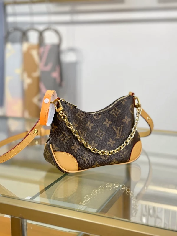 高仿包包 LV Boulogne 老花 鏈條單肩 小牛角包 M25519 實拍照片側面