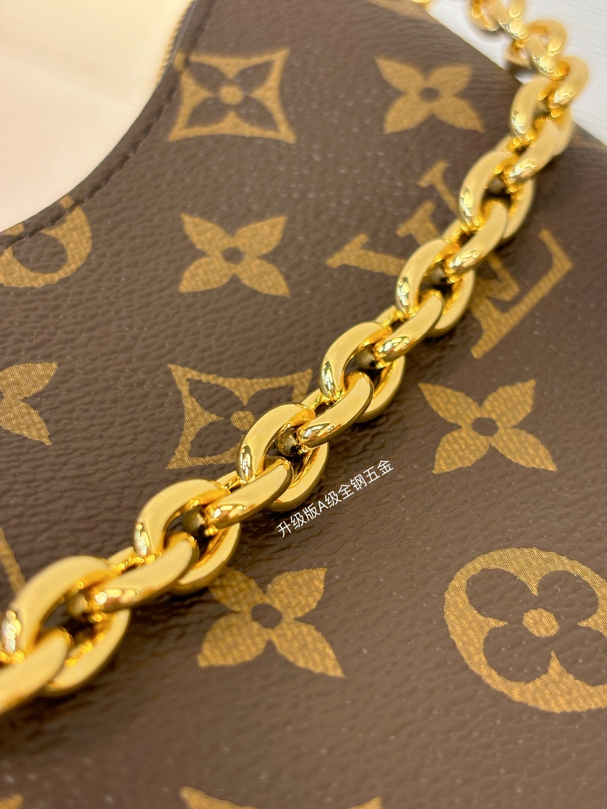 高仿包包 LV Boulogne 老花 鏈條單肩 小牛角包 M25519 實拍細節全鋼五金鏈條