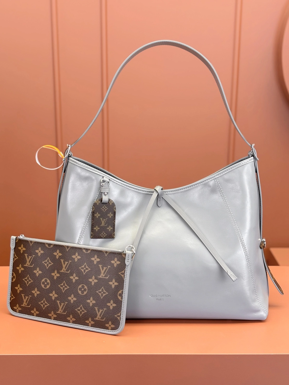 高仿包包 LV CarryAll Cargo Vibe MM 灰色 M12583 實拍照片 正面