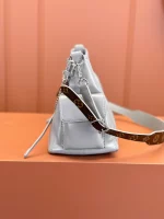 高仿包包 LV CarryAll Cargo Vibe PM 灰色 m12579 實拍照片 側面