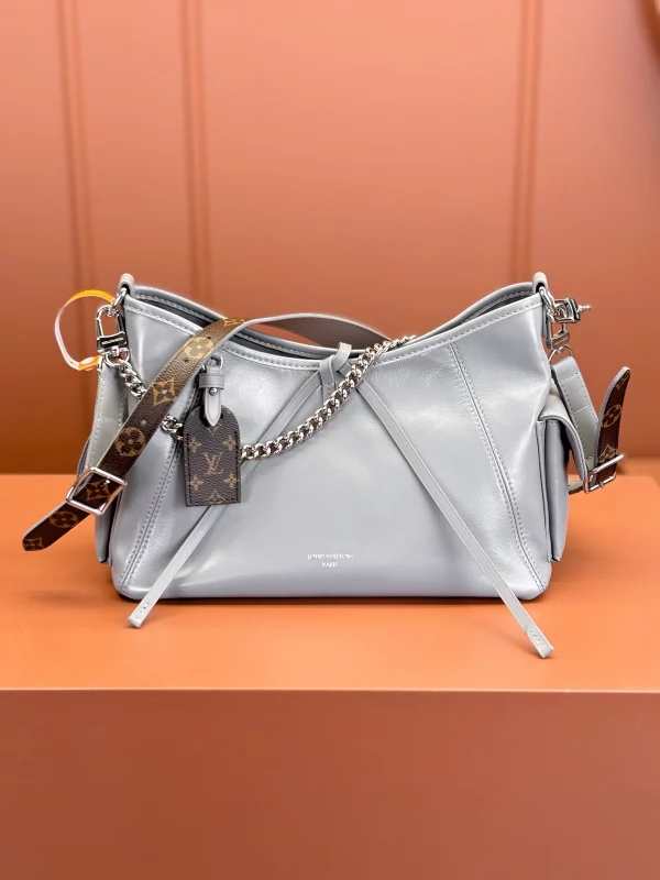 高仿包包 LV CarryAll Cargo Vibe PM 灰色 m12579 實拍照片 正面