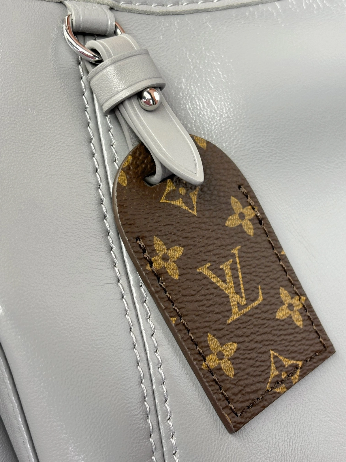 高仿包包 LV CarryAll Cargo Vibe PM 灰色 m12579 實拍照片 吊牌