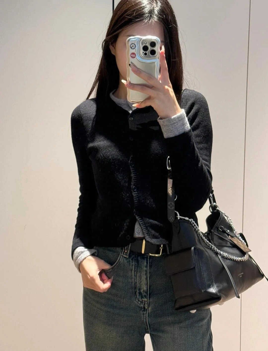 高仿包包 LV CarryAll Cargo Vibe PM 上身 穿搭