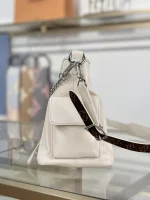 高仿包包 LV CarryAll Cargo Vibe PM 香草色 M12919 實拍照片 口袋