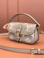 高仿包包 LV Nano Diane法棍包 大象灰老花 M83300 實拍細節照片側面