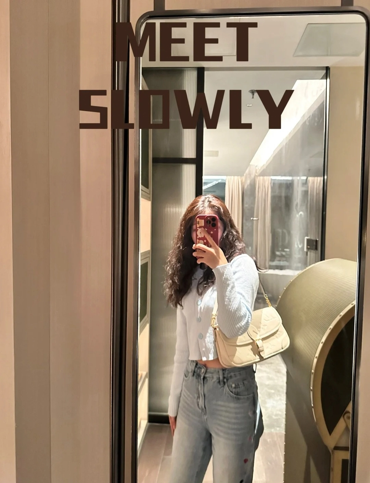 高仿包包 LV Nano Diane法棍包 米白壓花 M46388 上身效果穿搭