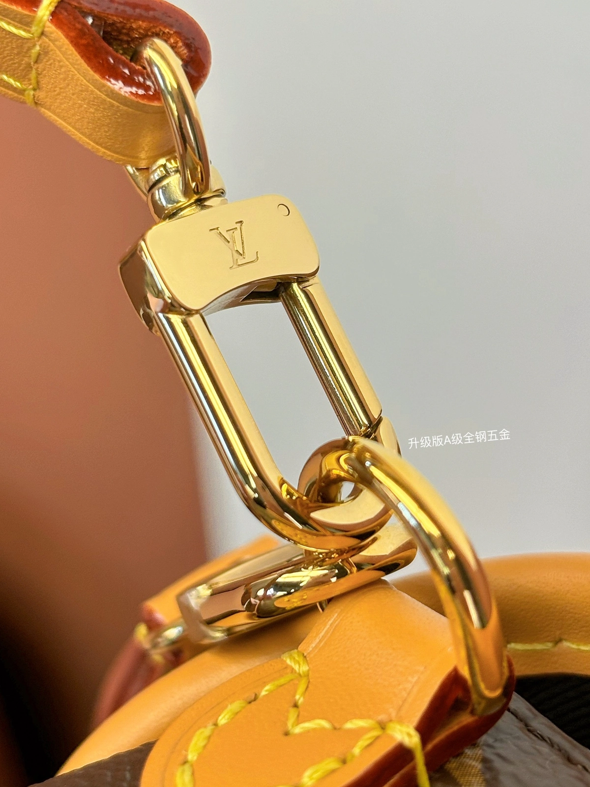 高仿包包 LV Nano Diane法棍包 老花 M83298 細節照片全鋼五金扣子