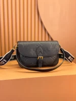 高仿包包 LV Nano Diane法棍包 黑色壓花 46386 實拍照片細節側面