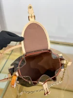 高仿包包 LV Odyssée 老花 雙肩帶 單肩斜背包 M13081 實拍照片容量