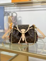 高仿包包 LV Odyssée 老花 雙肩帶 單肩斜背包 M13081 實拍照片正面