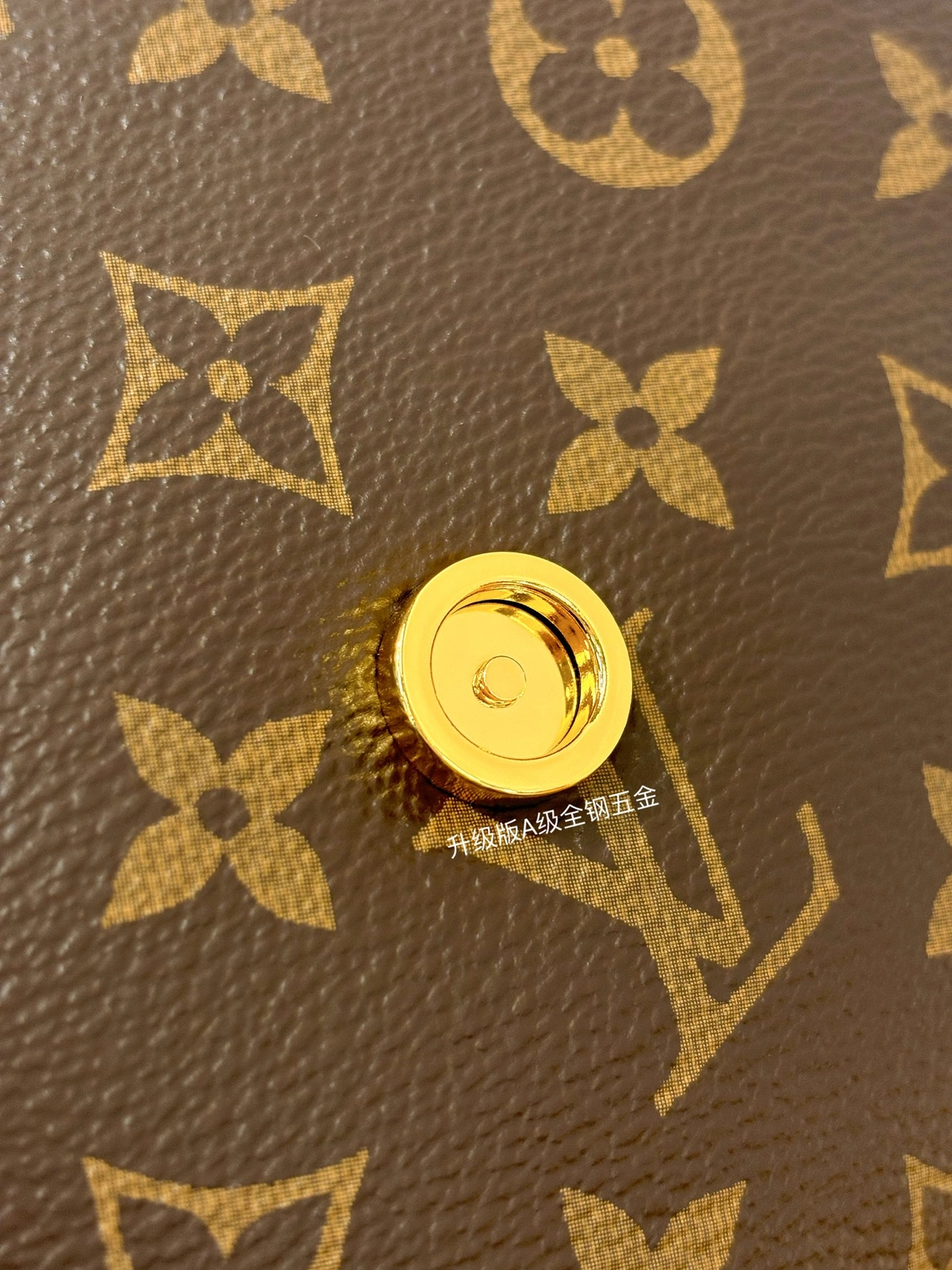 高仿包包 LV Odyssée 老花 雙肩帶 單肩斜背包 M13081 實拍細節全鋼五金扣子
