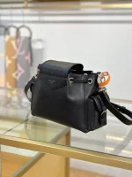 高仿包包 LV Odyssée 黑色 雙肩帶 單肩斜背包 M25554 實拍照片背面