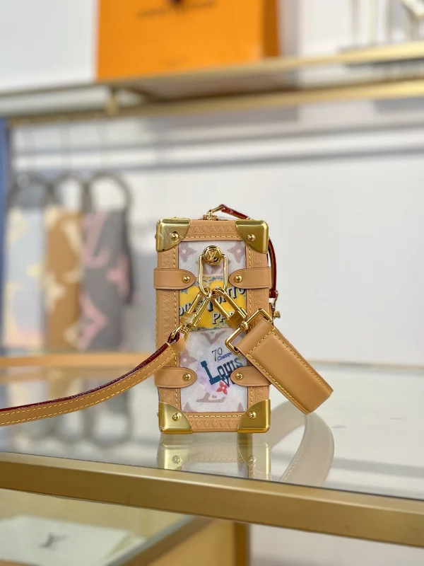 高仿包包 LV Side Trunk 印花 單肩 斜背包 M14606 實拍照片側面