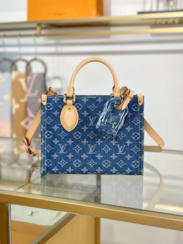 高仿包包 LV On TheGo PM 牛仔布 M14633 實拍照片細節 正面
