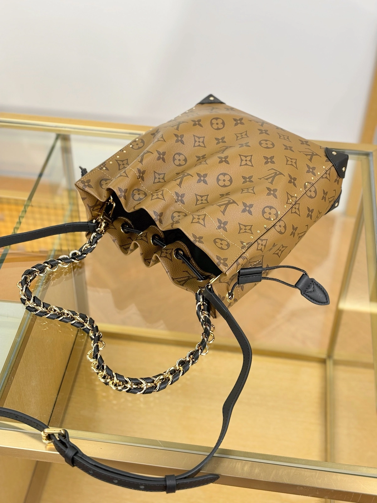 高仿包包 LV 老花Noé Trunk PM M13324 實拍 側面