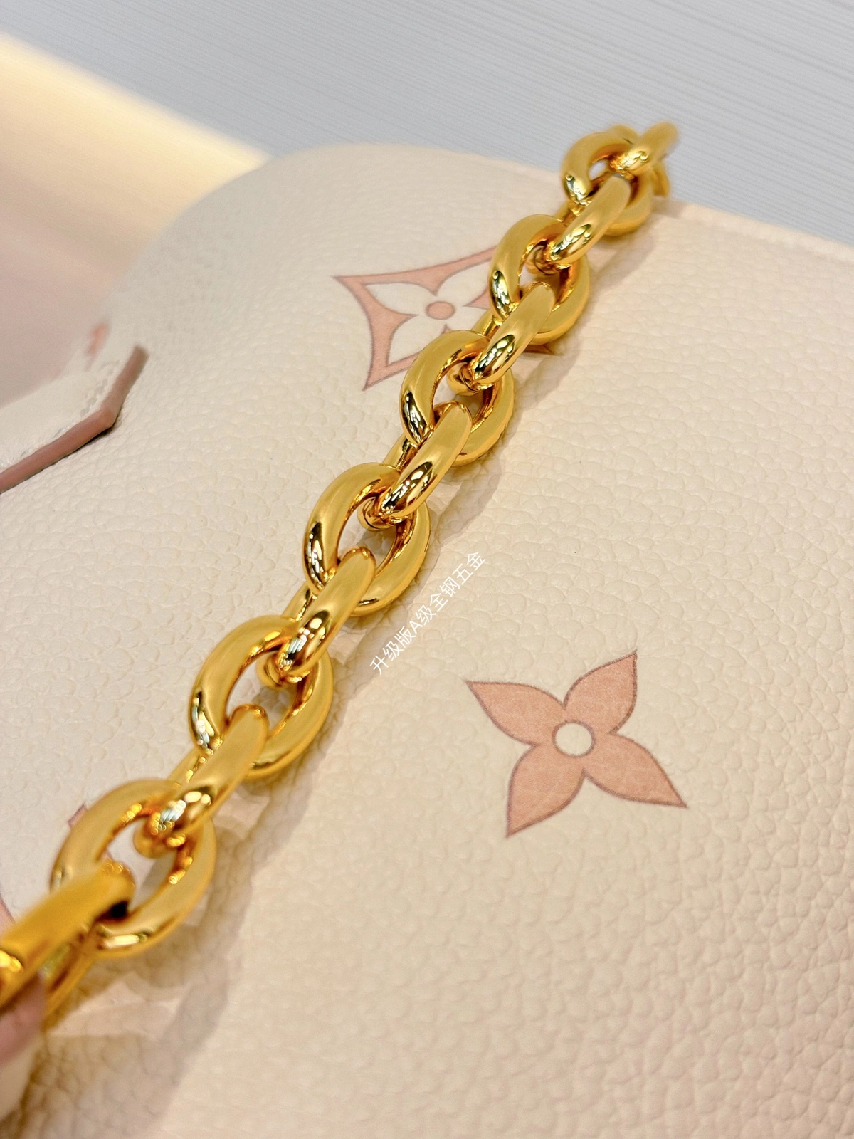 高仿精品 LV Speedy20 草莓牛奶提花 單肩手提 旅行包 M14291 實拍細節全鋼五金鏈條