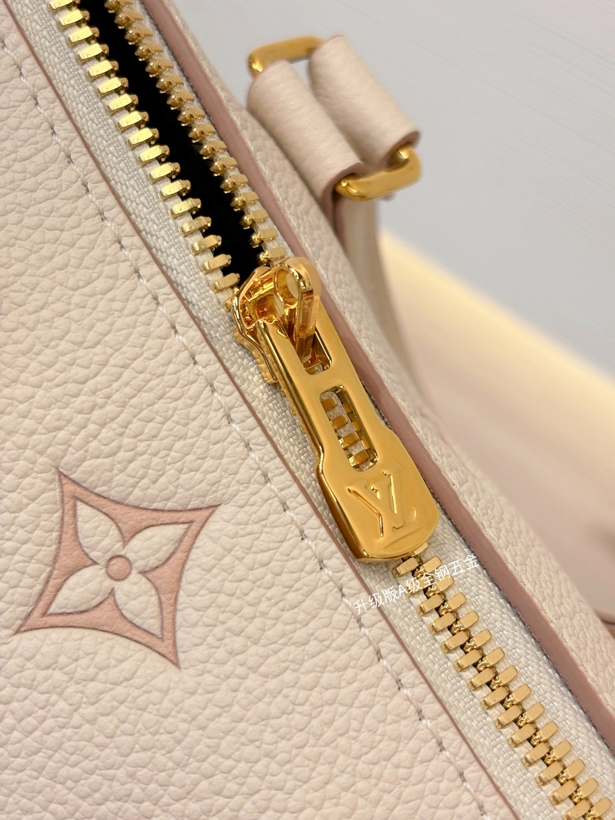 高仿精品 LV Speedy20 草莓牛奶提花 單肩手提 旅行包 M14291 實拍細節全鋼五金拉鏈