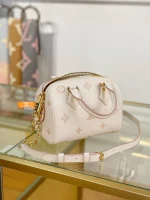 高仿精品 LV Speedy20 草莓牛奶提花 單肩手提 旅行包 M14291 實拍照片側面