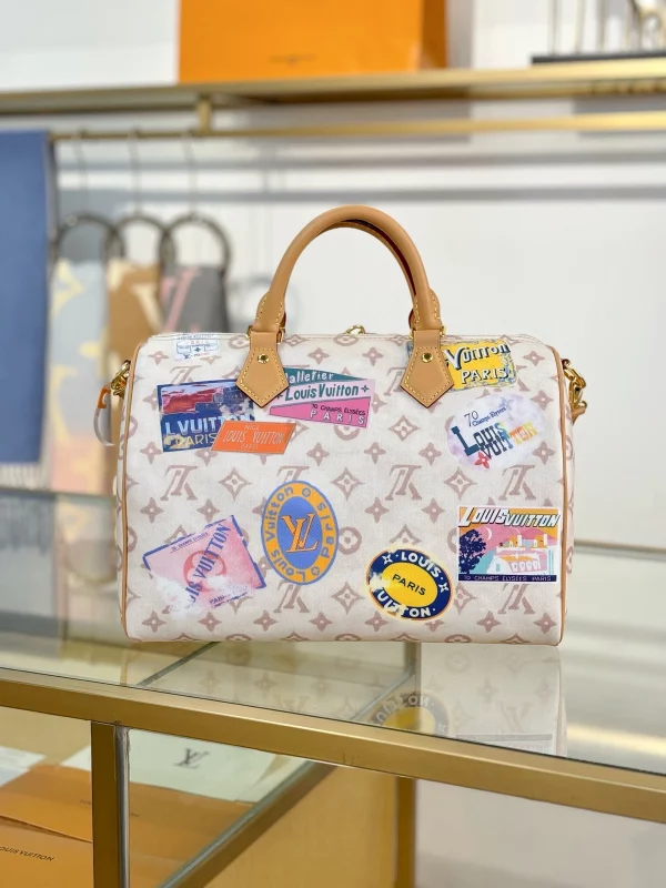 高仿精品 LV Speedy30 手提斜背 旅行包 M14587 實拍照片背面