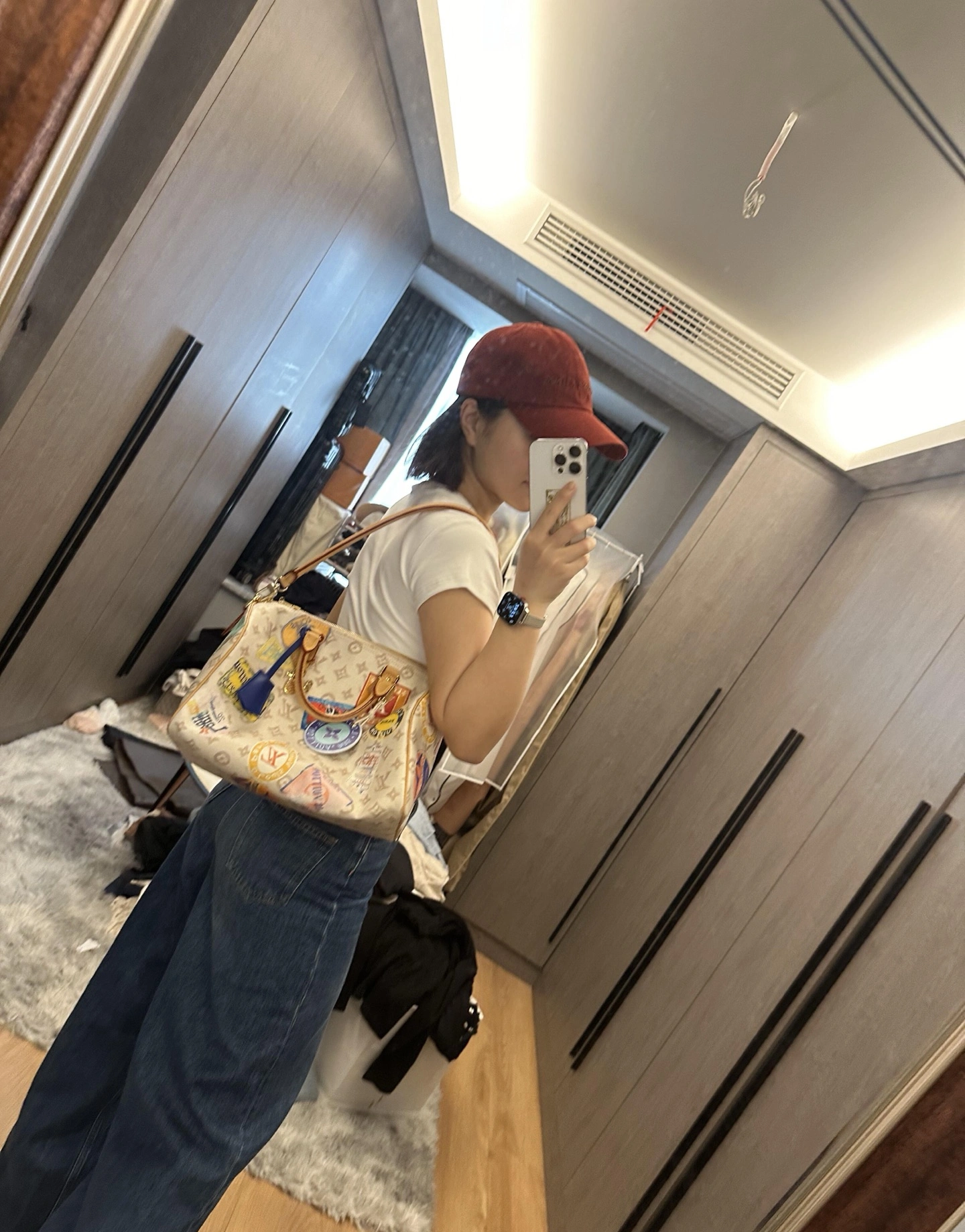 高仿精品 LV Speedy30 手提斜背 旅行包 M14587 上身效果