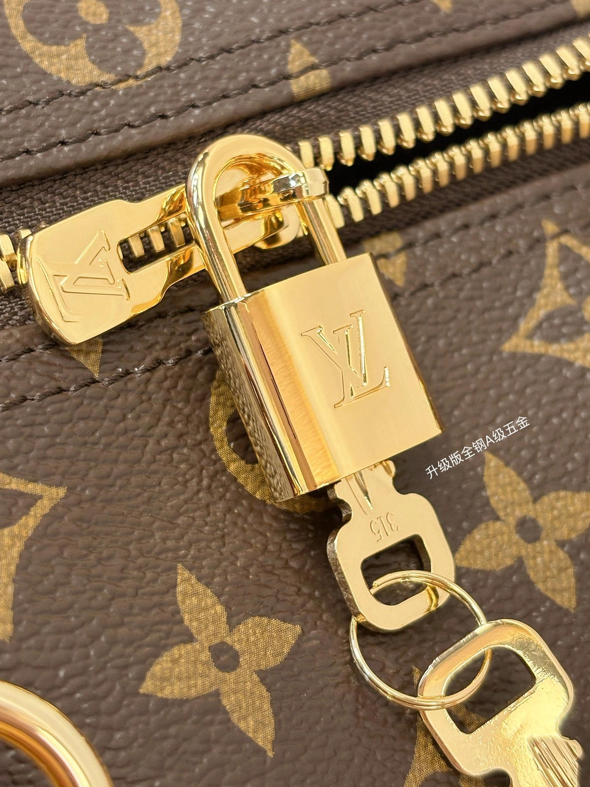 高仿精品 LV Speedy30 老花 單肩手提 旅行包 M15107 實拍細節全鋼五金鎖頭