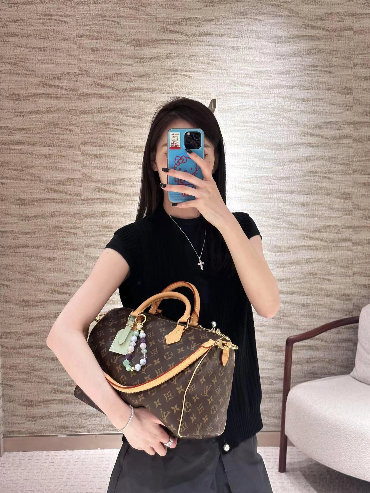高仿精品 LV Speedy30 老花 單肩手提 旅行包 M15107 上身效果-1