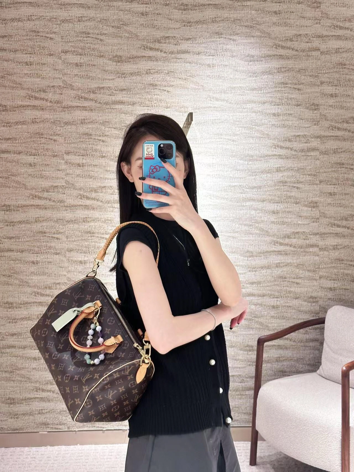 高仿精品 LV Speedy30 老花 單肩手提 旅行包 M15107 單肩上身效果